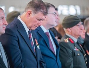 İzmir’in şehitleri Fethi Sekin ve Musa Can unutulmadı