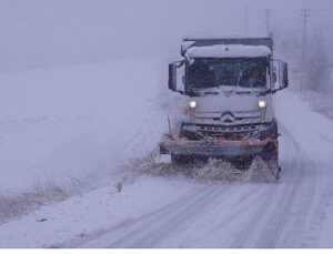 Keçiören Belediyesi’nden Karla Uğraşta Seferberliği