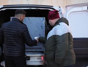 Keçiören Belediyesi’nden Sıcak Çorba İkramı