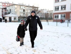 Keçiören’de Okul Etraflarında Karla Çaba ve İnançlı Geçiş Çalışması