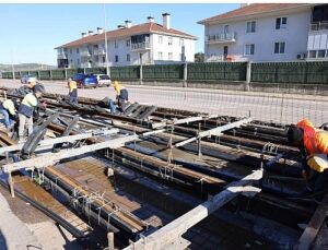 Lider Büyükakın: “Raylı sistemde kapasiteyi daima artırıyoruz”