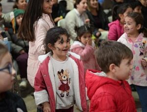 Lider Çerçioğlu Söke’de Çocukları Yarıyıl Karne Şenliği ile Buluşturdu