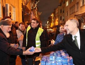 Lider Vekili Akın’dan kandil simidi ikramı