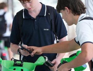 Macron calls for ban on social media for under-15s to be in place by September