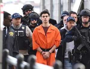 Man impersonating FBI agent tries to break Luigi Mangione out of jail, authorities say