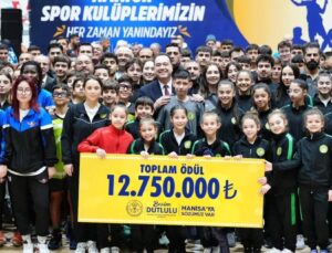 Manisa Büyükşehir’den Amatör Spor Kulüplerine 12 Milyon 750 Bin Liralık Destek