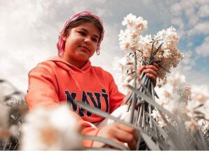 Nergis Kokulu Şenlik İçin Geri Sayım Başladı: Bayındır Turan Mahallesi Hazır!