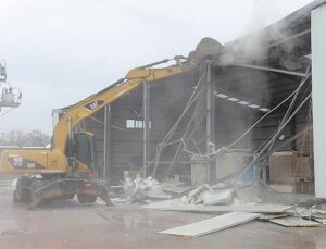 Nilüfer’de 3 yıkım birden