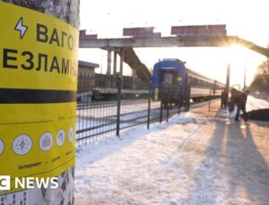 No power or water and -19C: Kyiv seeks relief from Russian strikes and cold