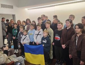 Portugal welcomes Ukrainian mothers and children in ‘remarkable’ civil society initiative