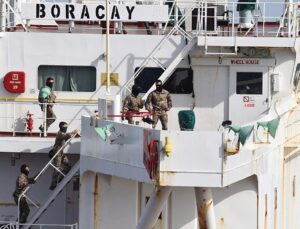 Russia uses ‘shadow mail’ postal system to bypass EU sanctions, report reveals