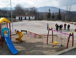 Sarıpınar Mahallesine Yeni Meydan