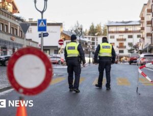 Several dozen feared dead in Swiss ski resort bar fire
