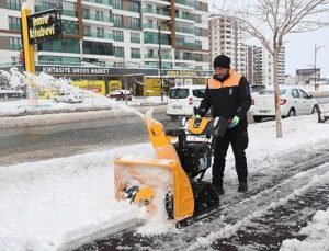 Sivas’ta Son 20 Yılın En Ağır Karına Karşı Belediye 7/24 Alanda