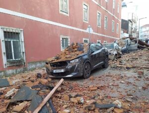 Six dead as Storm Kristin wreaks havoc in Portugal with 202 km/h winds