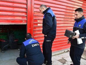 Torbalı Zabıtası’ndan halk sıhhatini tehdit eden marketlere mühür