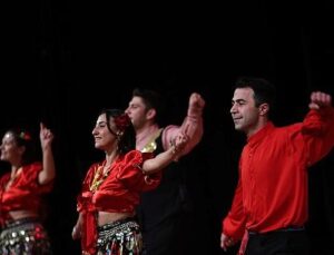 “Türkü Türkü Türkiyem Hemdem” konseri büyük beğeni topladı