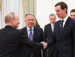 Ukraine peace deal hinges on territory, Kremlin says after Putin meets US envoys in Moscow