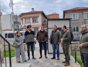 Ayvalık Alan Başkanlığı Grubundan Burhaniye Kent Arşivi’ne Ziyaret