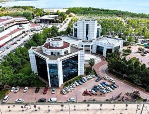 Başvuran her şehit ve gazi çocuğuna burs