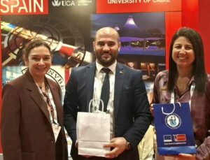 Bayburt Üniversitesi Hong Kong’daki Uluslararası Fuarda Yeni İş Birliklerine İmza Attı