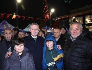 Birinci teravih namazında dolup taştı