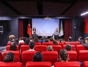 Buca’da geleceğin psikologlarına “afet” semineri