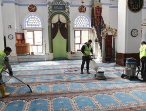 Burhaniye Belediyesi Ramazan Ayı’nda Dayanışmayı Büyütüyor