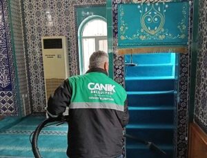 Canik’te Mescitler Ramazan’a Hazır