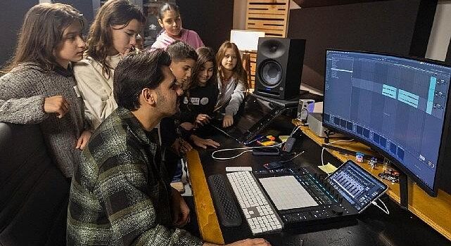 Çocuk Meclisi üyeleri Stüdyo Kültürpark’ta kayıt yaptı