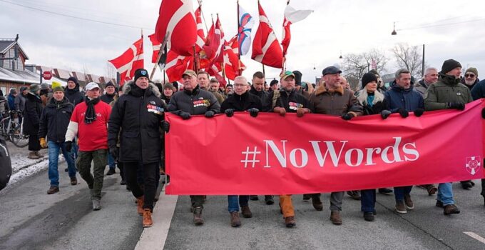 Danish and Italians protest agains the US administration’s latest moves