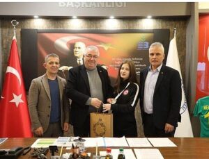 Edremit’in gururu Ecrin Cevap’tan bir Türkiye Şampiyonluğu daha