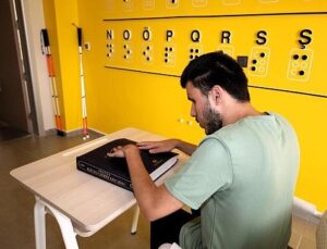 Eren’in hayatı “beyaz baston” eğitimiyle değişti