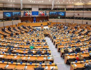 European Parliament backs new rules for ‘mid-cap’ businesses in simplification effort