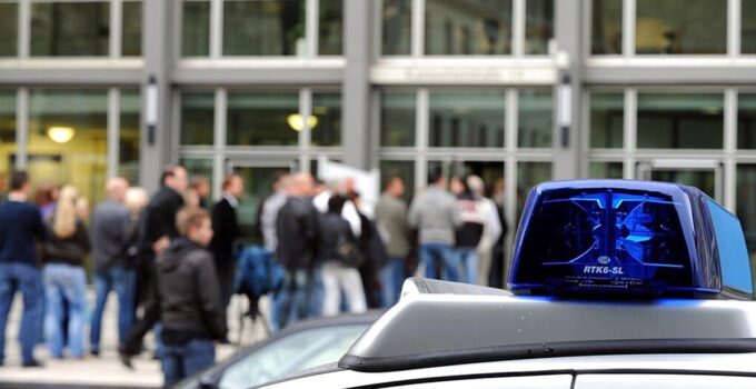 German police arrest five men for smuggling goods worth €30 million to Russia