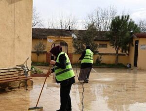 Geyve Belediyesi Mescitlerde İkinci Tıp Paklık Çalışmalarına Başladı