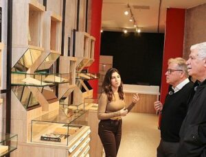İmzalı Kitaplar Müzesi’nin Konuğu Başar Başarır Oldu