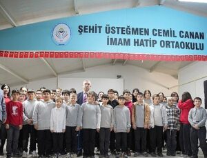 “Kağıt Atıklar Kitap Olsun” Projesiyle Etraf Şuuru Aşılanıyor