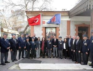 Karşıyaka’da gaziler ve şehit ailelerine manalı ziyaret