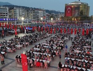 Lider Çerçioğlu Ramazan Ayı Boyunca Vatandaşları Etkinlikler ve İftar Sofraları ile Buluşturacak