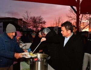 Lider Erkan Aydın Panayır’da Vatandaşlarla Gönül Sofrasında Buluştu
