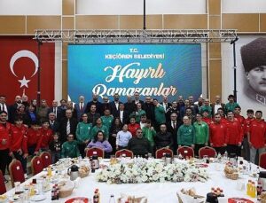 Lider Özarslan, özel ihtiyaçlı bireyler ve atletlerle iftarda buluştu