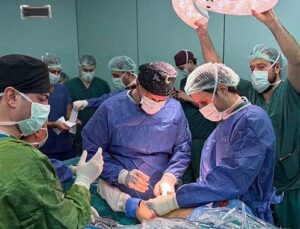 Menisküs Cerrahisinde Türkiye’de Bir Birinci, DEÜ’de Gerçekleşti!