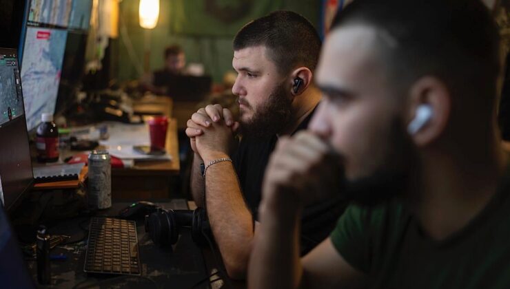 Musk’s SpaceX and Ukraine’s defence ministry to block Russia’s use of Starlink