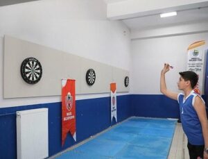 Öğrenciler Dart Turnuvasında Kıyasıya Çaba Etti