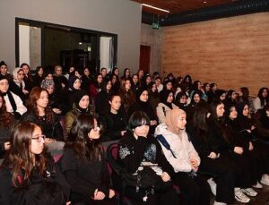 Osmangazi’de Ramazan Coşkusu Karagöz İle Perdeye Yansıdı