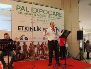 Seferihisar Belediyesi 3. Yaş Üniversitesi, PAL Expocare Fuarı’nda büyük ilgi gördü.
