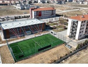 Selçuklu Fen Lisesi Kapalı Spor Salonu ve Yapay Çim Alan’ın Resmi Açılışı Gerçekleştirildi