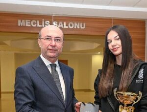 Selçuklu’nun Başarılı Atletleri Lider Pekyatırmacı ile Bir Ortaya Geldi