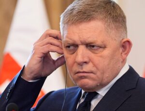 Slovakia halts emergency power supply to Ukraine as oil transit row deepens